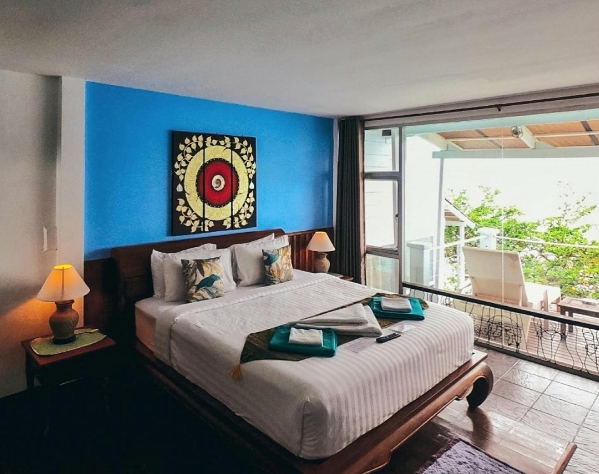 Koh Chang Cliff Beach Resort Room photo