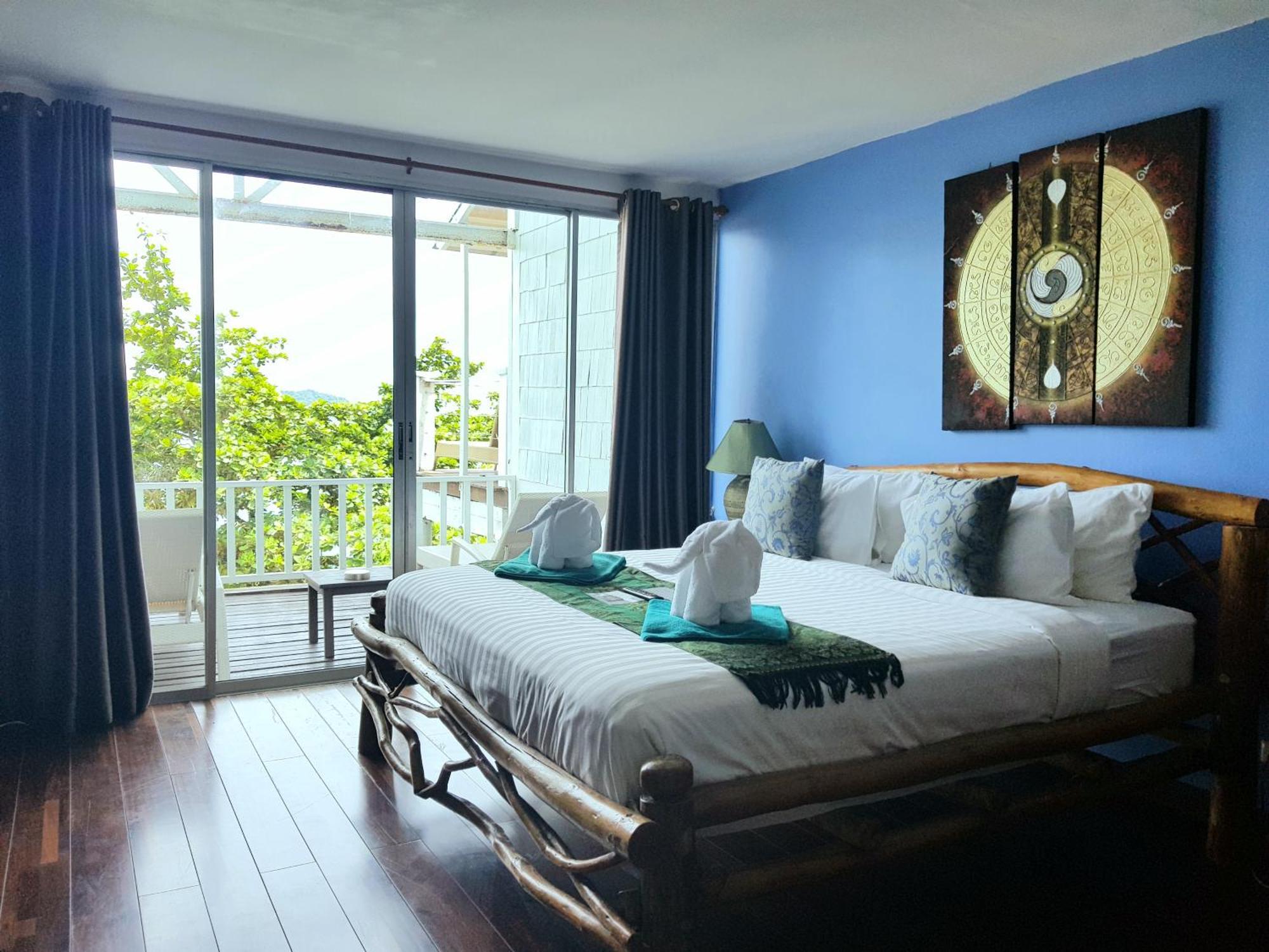 Koh Chang Cliff Beach Resort Room photo