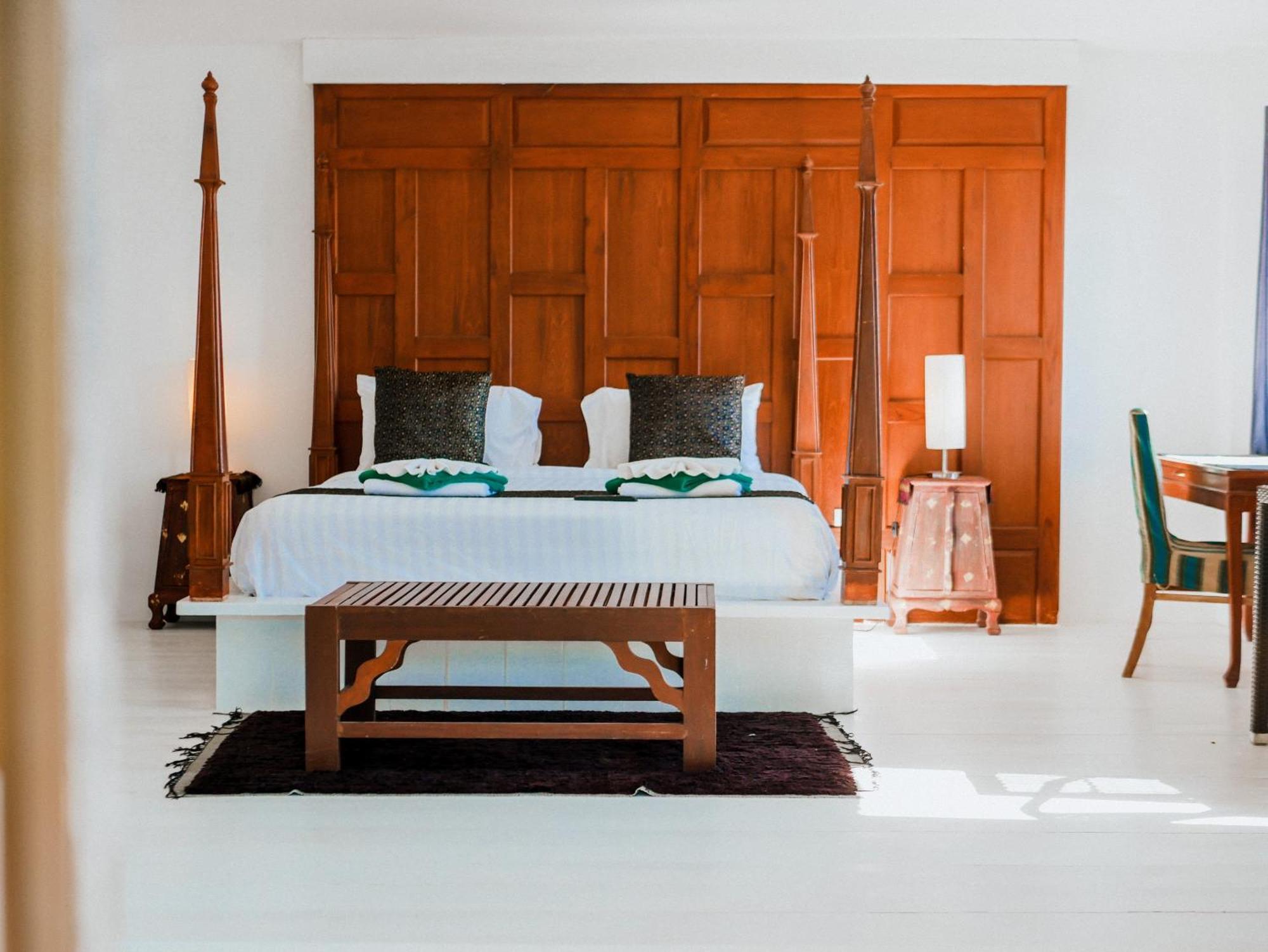 Koh Chang Cliff Beach Resort Room photo
